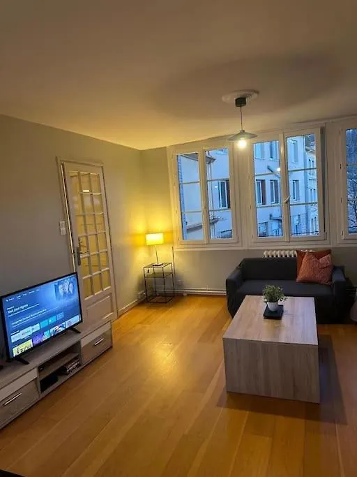 Appartement Traversant Avec Vue Exceptionnelle Saint-Etienne  Apartment Saint-Etienne (Loire)